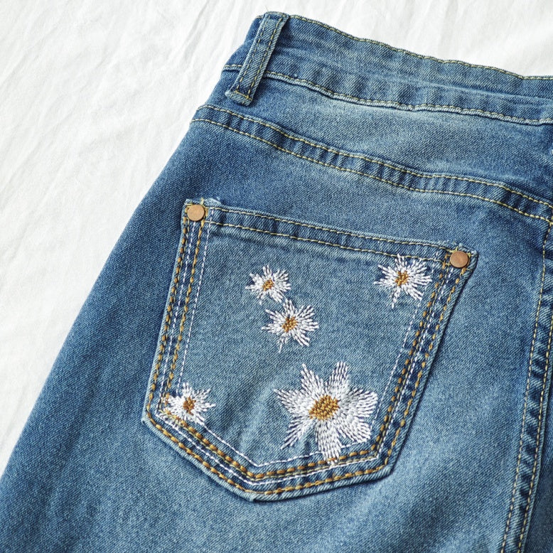 Women's High-Waist Star Patch Jeans, Wide-Leg Full-Length Jeans With A Retro Y2K Sta Light-Wash Denim For All Seasons